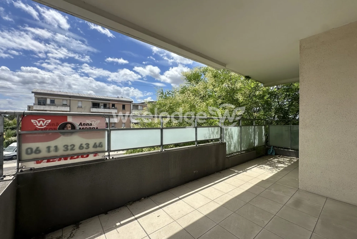 Appartement T3 rénové avec terrasse et parking à Toulouse 