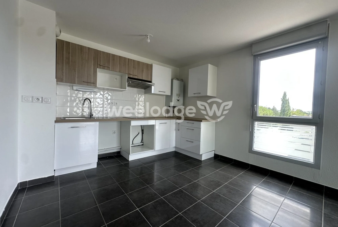 Appartement T3 rénové avec terrasse et parking à Toulouse 