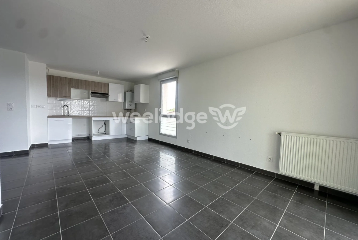 Appartement T3 rénové avec terrasse et parking à Toulouse 
