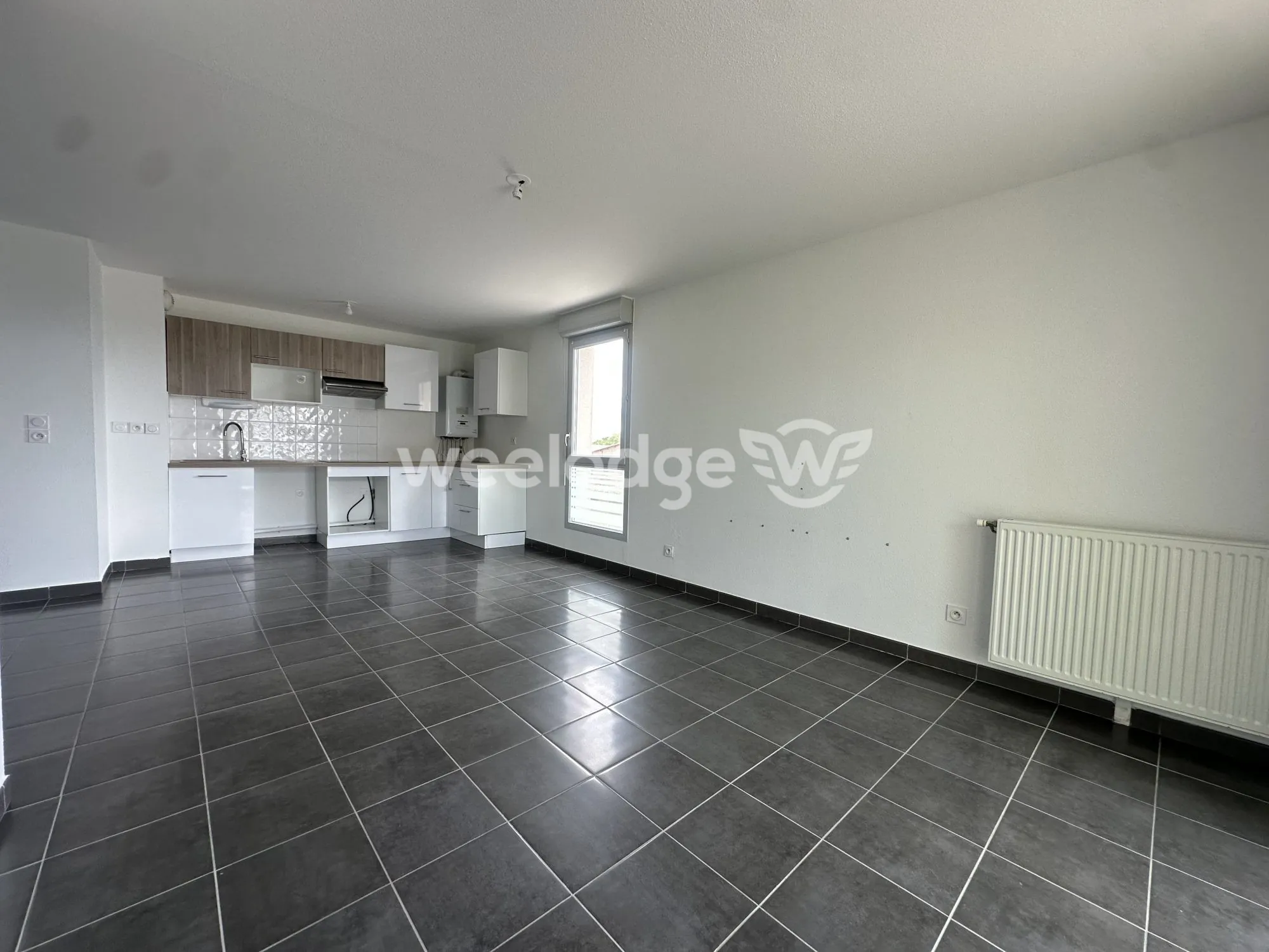 Appartement T3 rénové avec terrasse et parking à Toulouse 