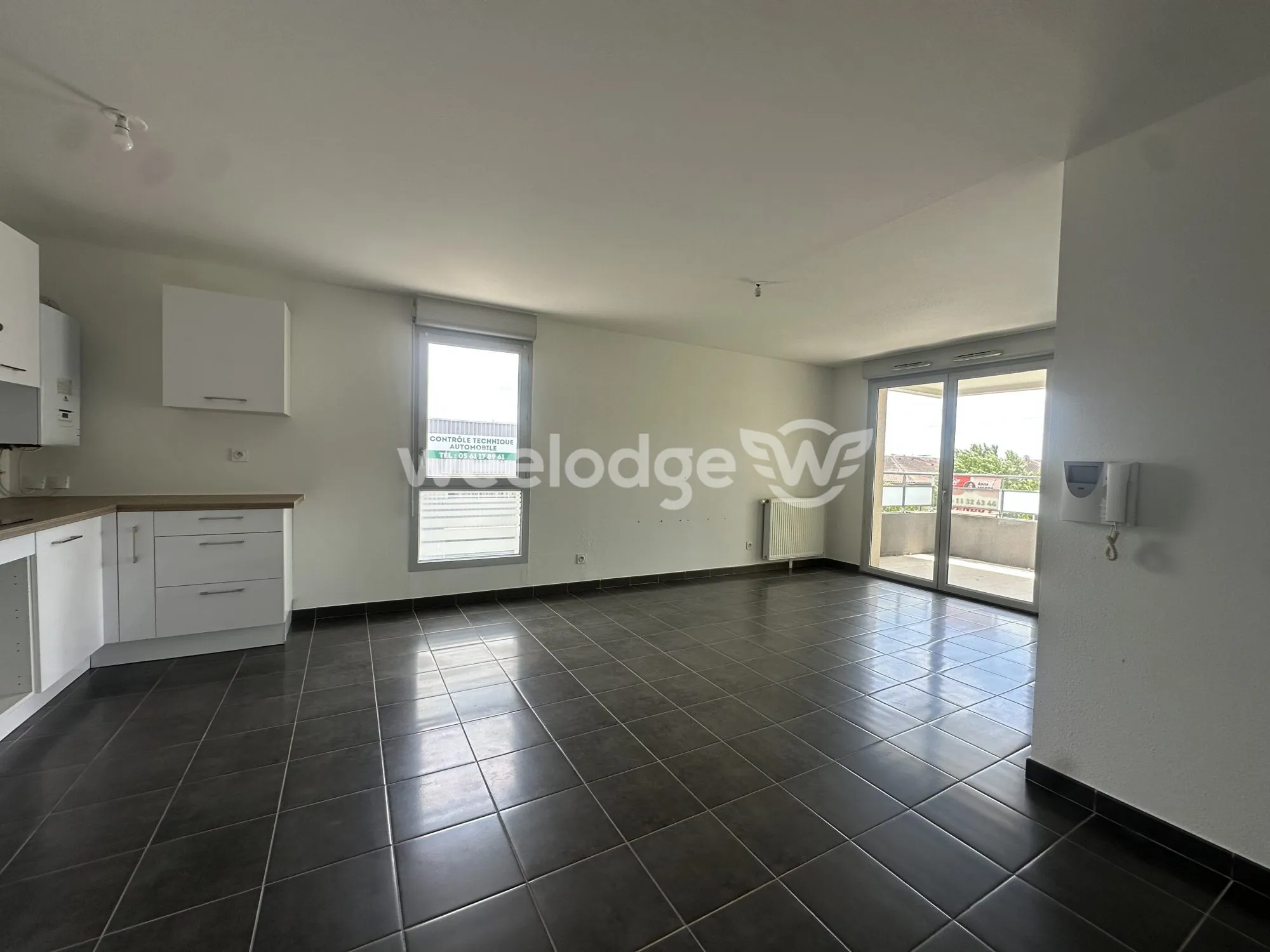 Appartement T3 rénové avec terrasse et parking à Toulouse 
