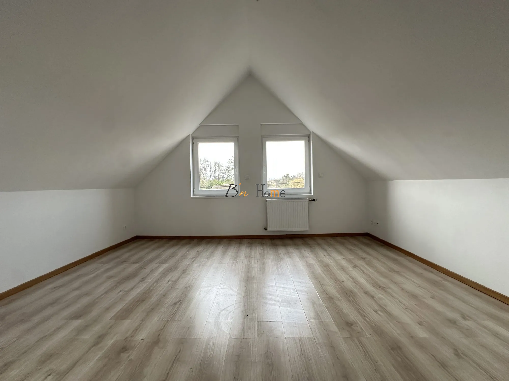 Maison familiale 4 chambres à Oisy-le-Verger, calme et vue dégagée 