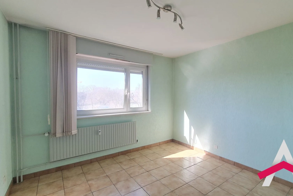 Appartement 5 pièces avec balcon, loggia et garage à Mulhouse - 97,5 m² 