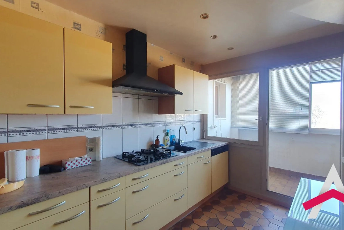 Appartement 5 pièces avec balcon, loggia et garage à Mulhouse - 97,5 m² 