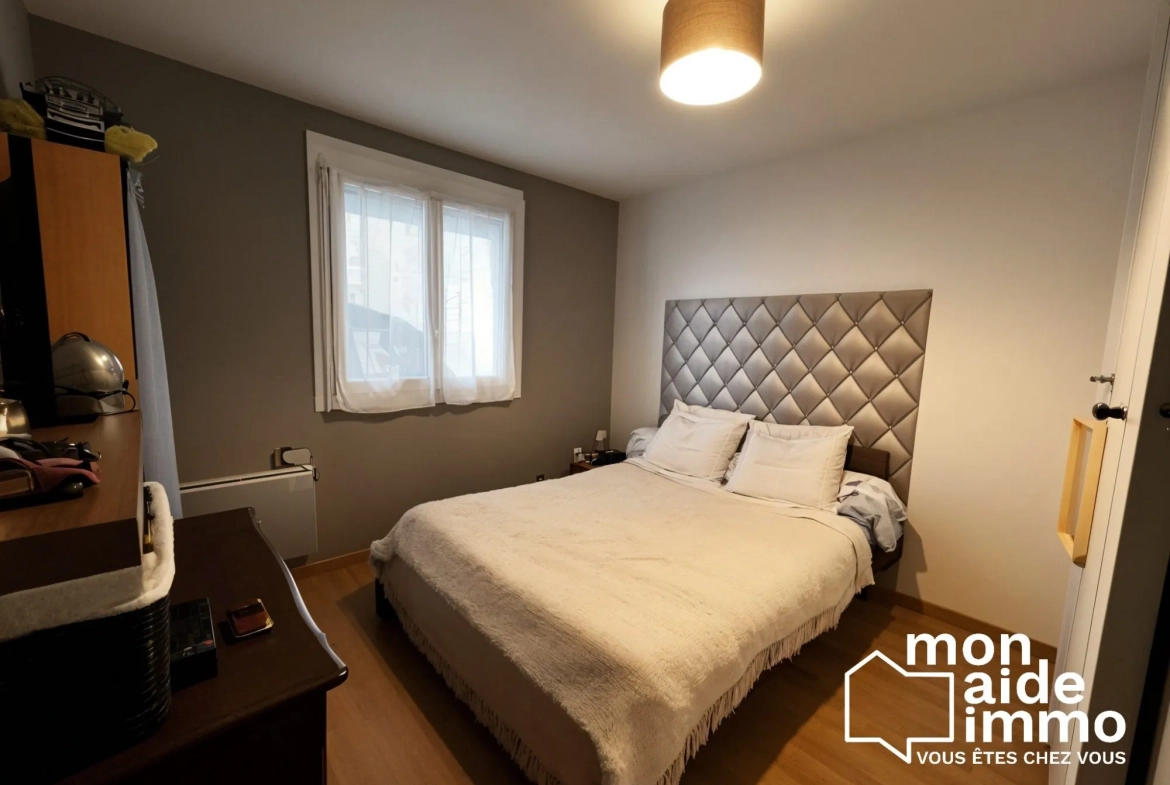 Maison de plain-pied à vendre à Coutras avec grand garage et jardin 
