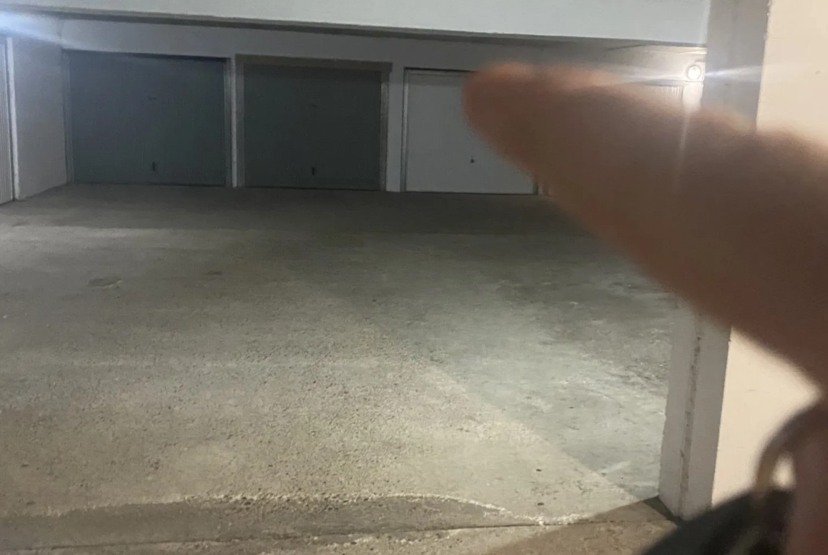 Appartement T4 avec balcon, garage à Saint-Étienne – Idéal pour famille et investisseurs 