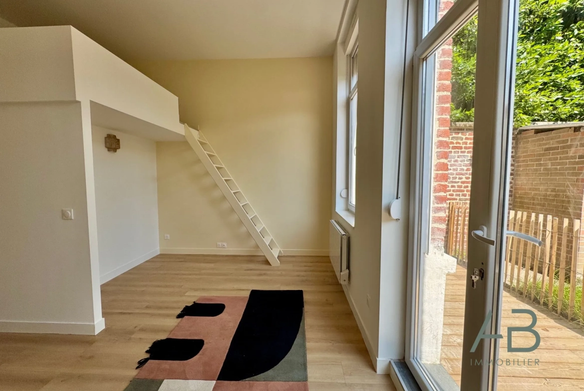 Studio étudiant à Lille avec terrasse privative, proche métro et commerces 