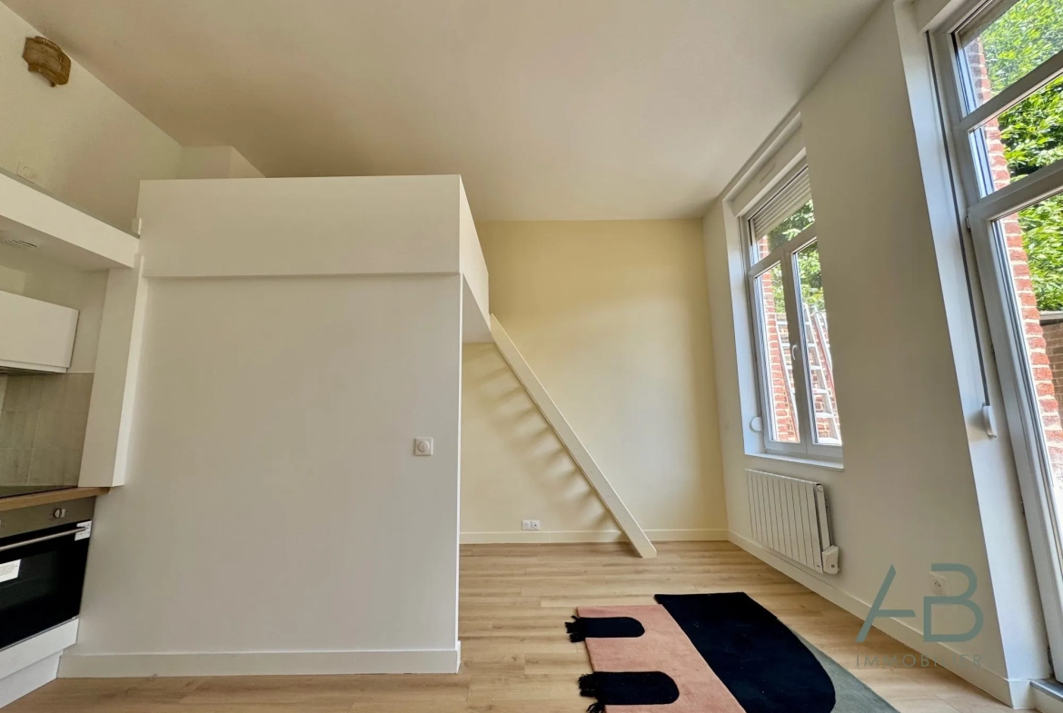 Studio étudiant à Lille avec terrasse privative, proche métro et commerces 