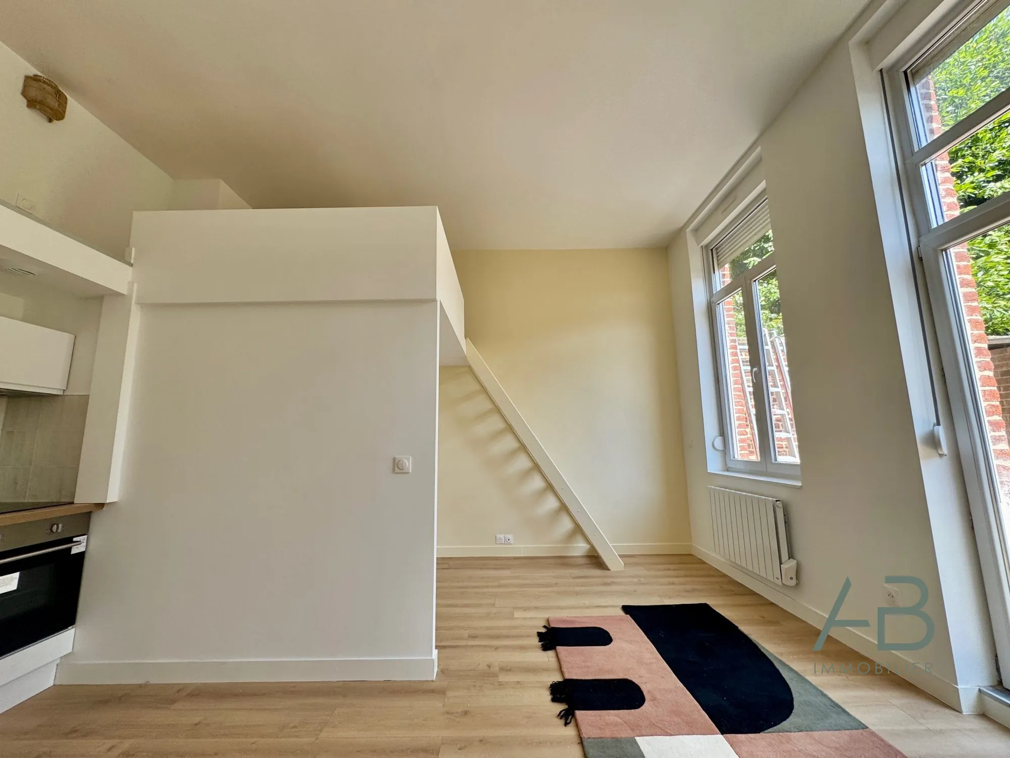 Studio étudiant à Lille avec terrasse privative, proche métro et commerces 
