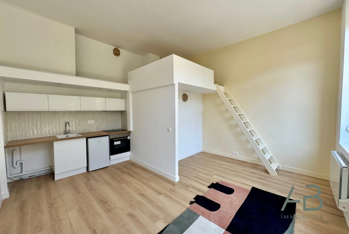 Studio étudiant à Lille avec terrasse privative, proche métro et commerces 