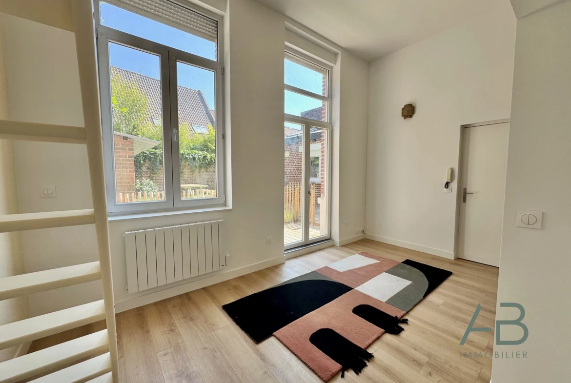 Studio étudiant à Lille avec terrasse privative, proche métro et commerces 