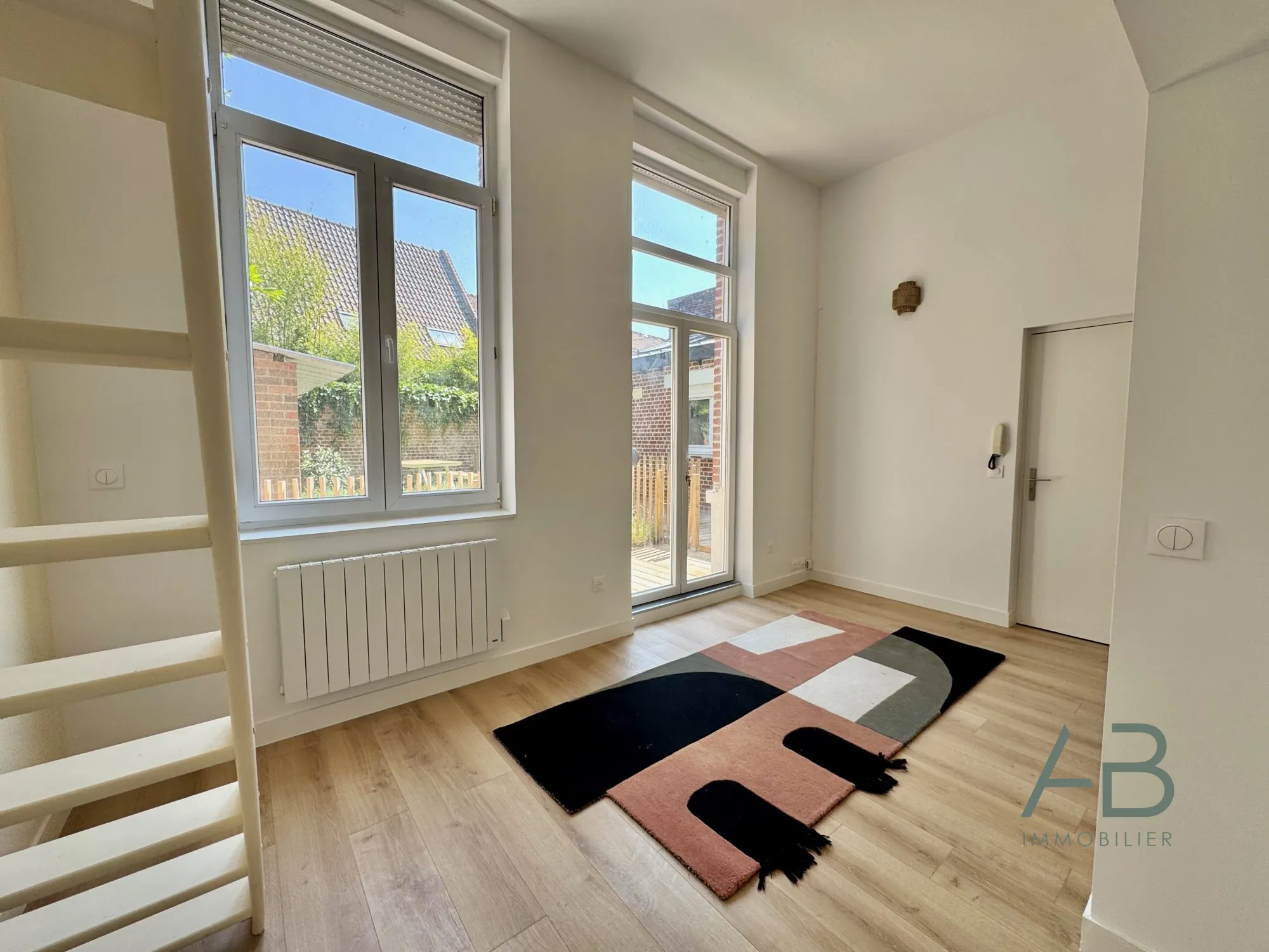 Studio étudiant à Lille avec terrasse privative, proche métro et commerces 
