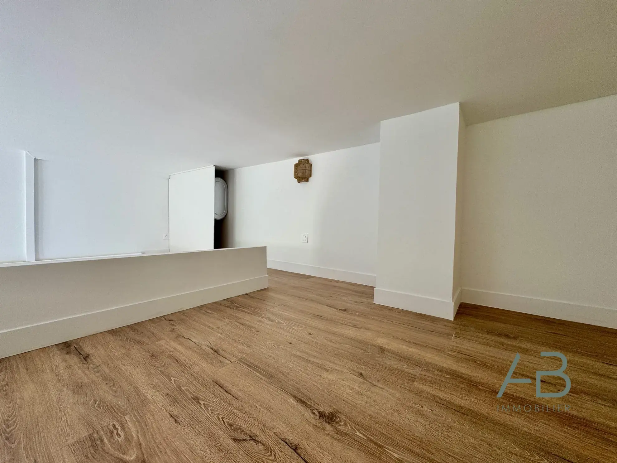 Studio étudiant à Lille avec terrasse privative, proche métro et commerces 