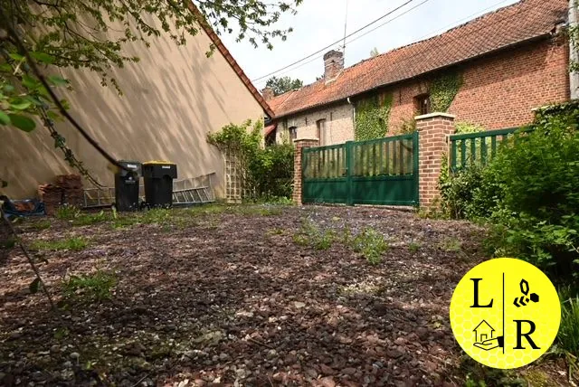 À Vendre Maison de Village à Lucheux, 110 m² avec Jardin et Parking 