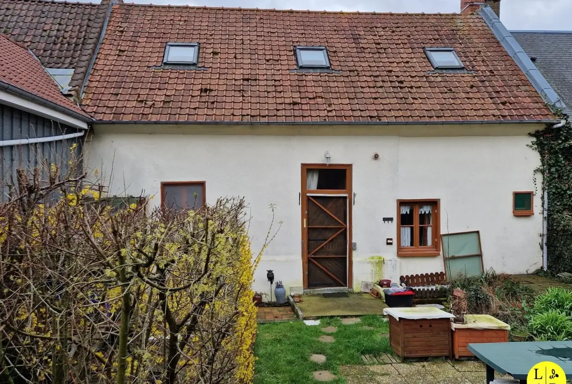 À Vendre Maison de Village à Lucheux, 110 m² avec Jardin et Parking 