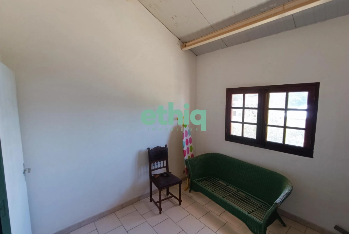 Maison en duplex à Capesterre-Belle-Eau de 132 m² avec grand potentiel 