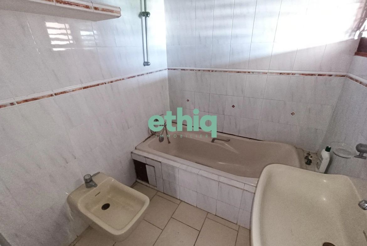 Maison en duplex à Capesterre-Belle-Eau de 132 m² avec grand potentiel 