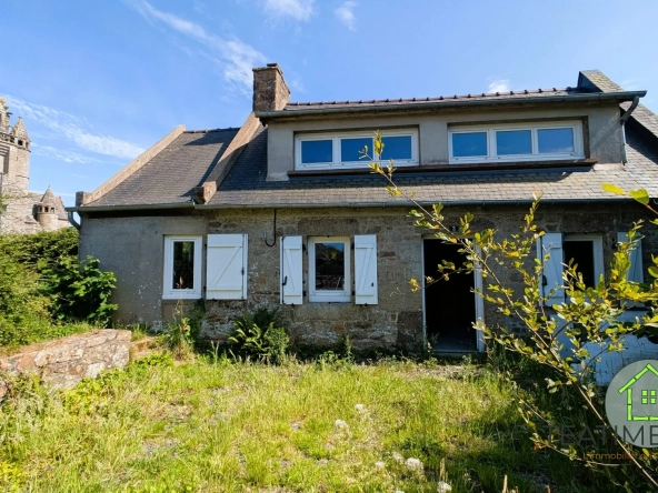 Maison traditionnelle en pierre à rénover à Ploumilliau - Opportunité d'investissement