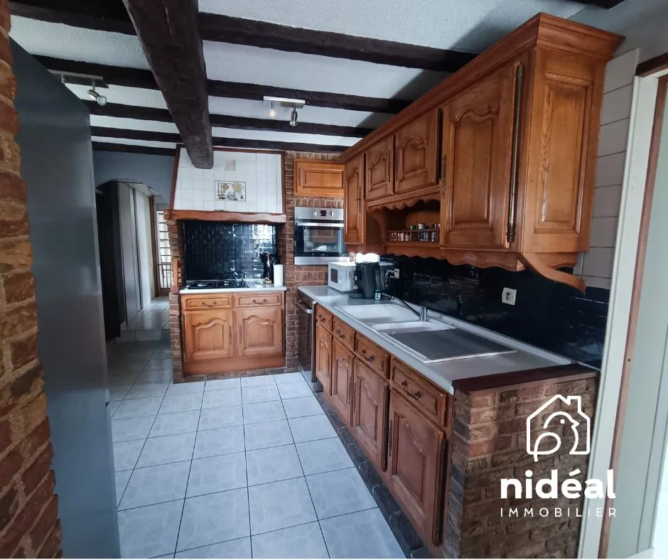 À vendre maison familiale 6 chambres à Mazinghien, proche du Cateau Cambrésis 