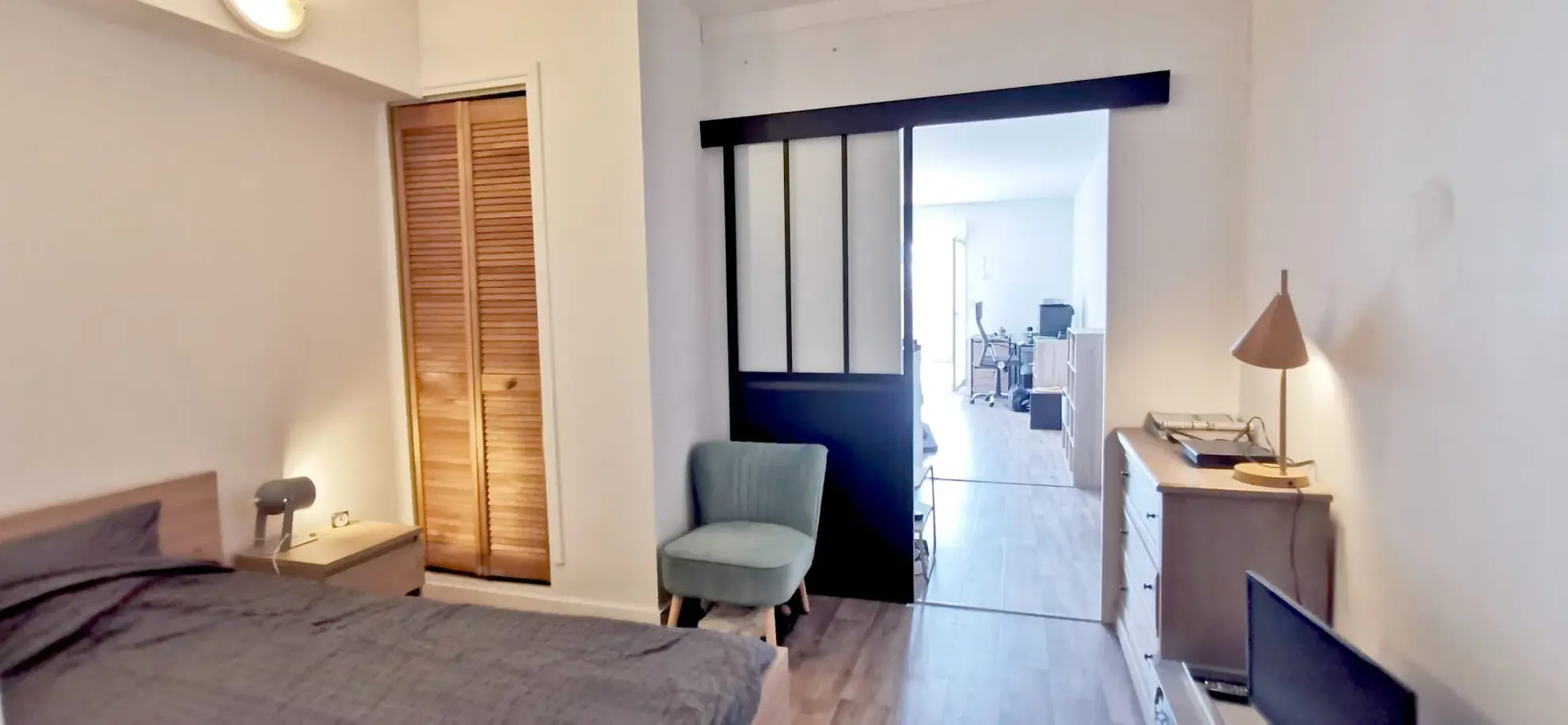 Appartement T2 en loft avec terrasse à Blois, proche centre-ville 