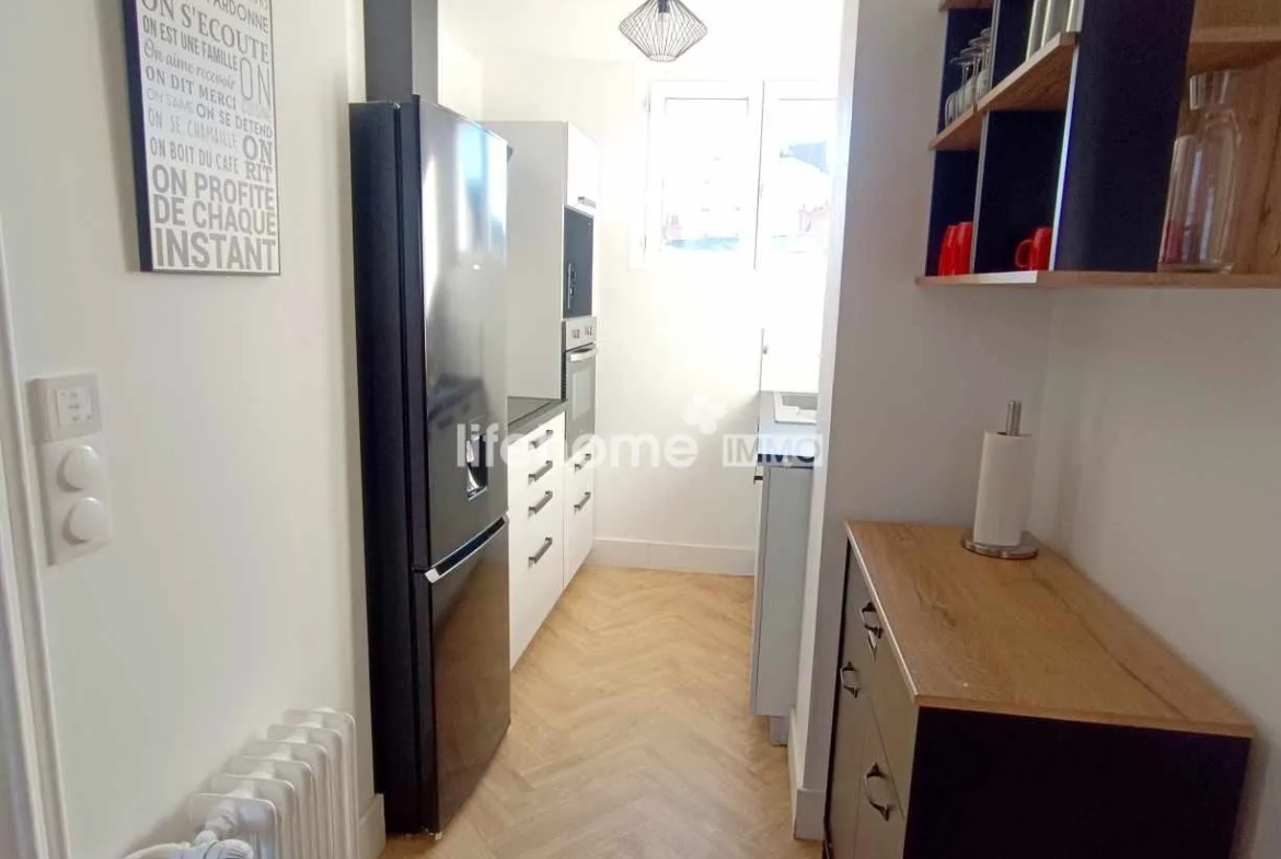 Appartement rénové à vendre au centre-ville de Châteauroux 