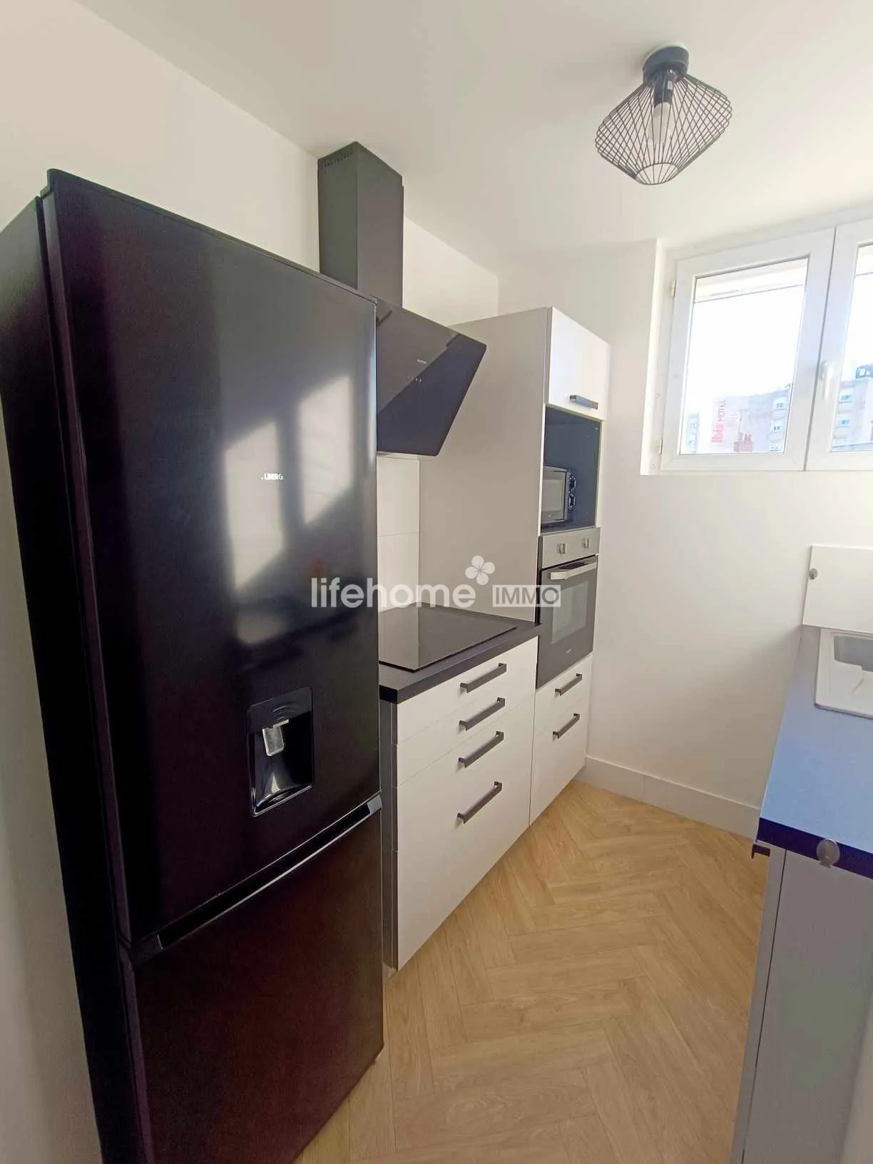 Appartement rénové à vendre au centre-ville de Châteauroux 