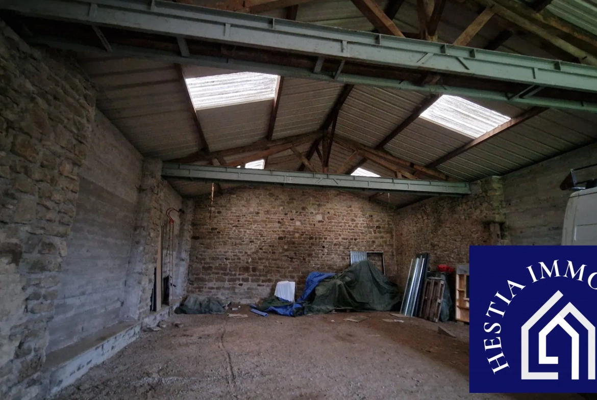 Grange avec terrain constructible à Semur-en-Auxois - 150 m² 