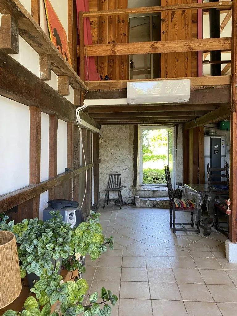 Maison en pierre rénovée avec garage et potentiel à Masléon, Limoges à vendre 