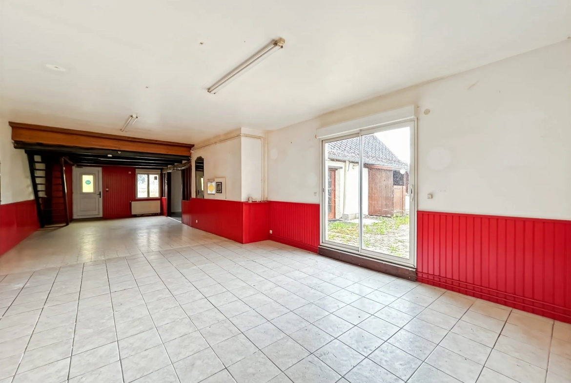 Maison spacieuse avec dépendances à Breteuil – 600 m² de jardin, potentiel commercial 