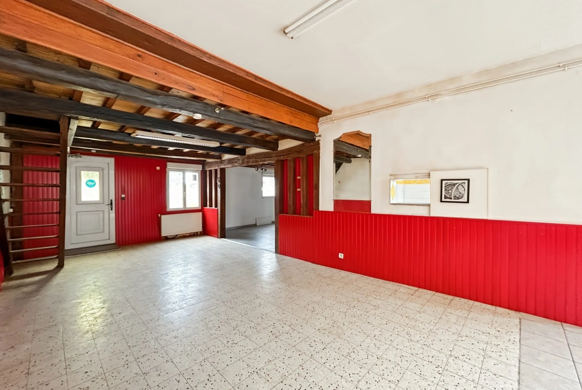 Maison spacieuse avec dépendances à Breteuil – 600 m² de jardin, potentiel commercial 