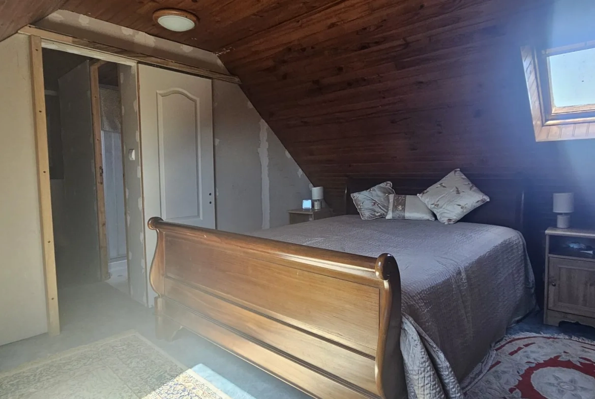Maison 1 - chambre Ensemble immobilier de deux maisons bretonnes avec terrain et potentiel d'investissement 