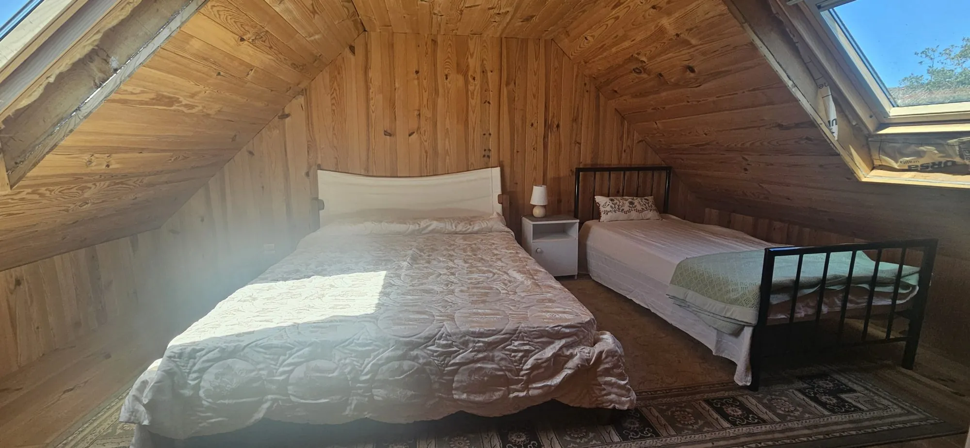 Maison 1 -  chambre Ensemble immobilier de deux maisons bretonnes avec terrain et potentiel d'investissement 