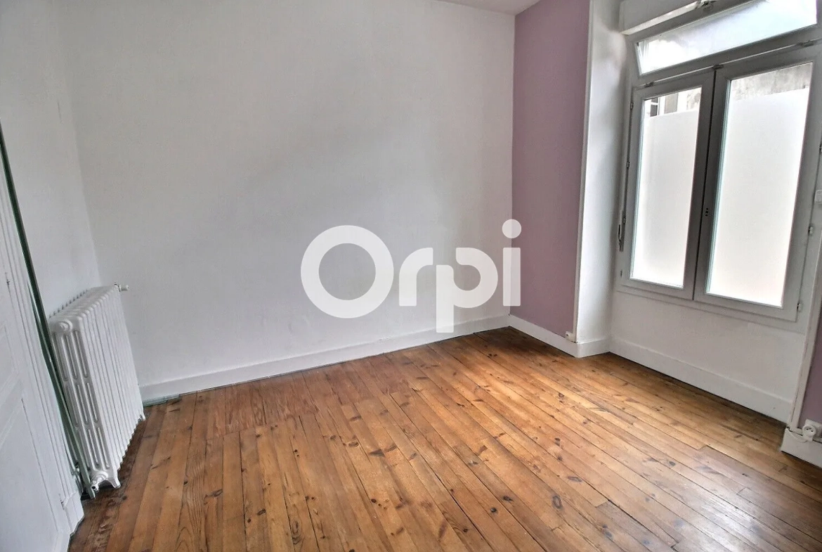 Appartement 112 m² avec balcon proche Parc Lawrence à Pau - Exclu 
