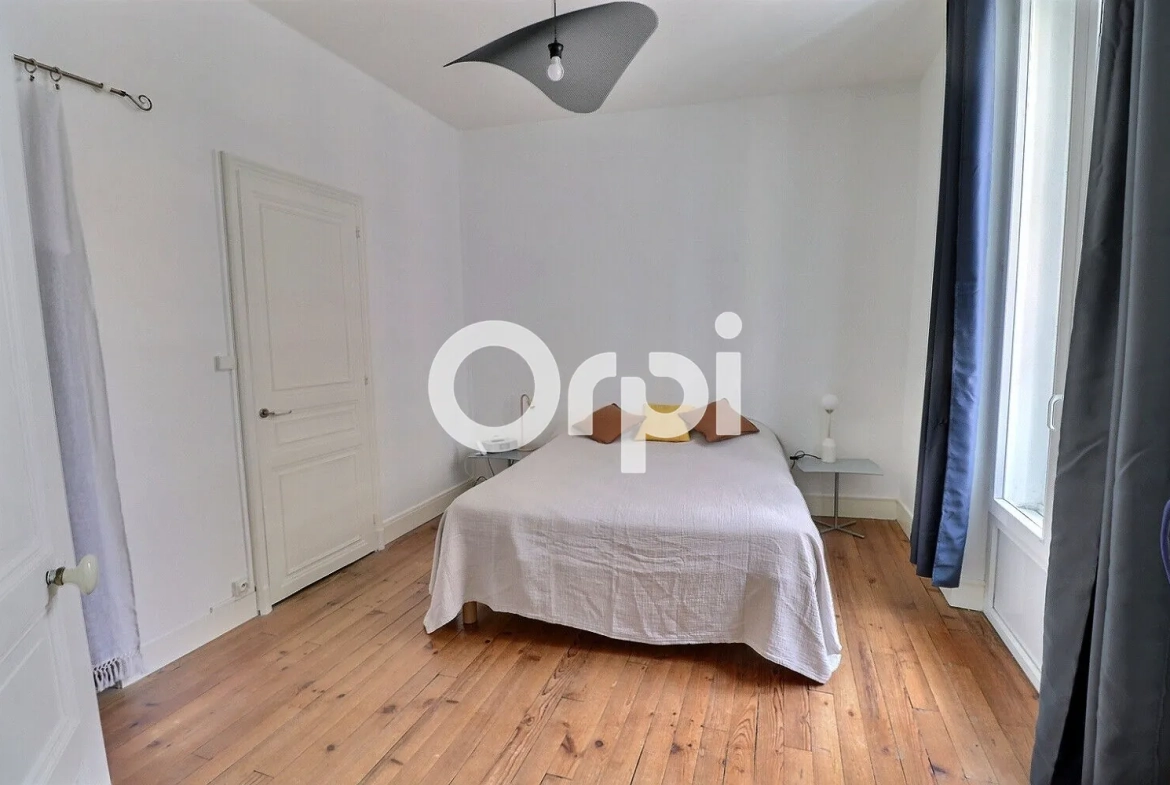 Appartement 112 m² avec balcon proche Parc Lawrence à Pau - Exclu 