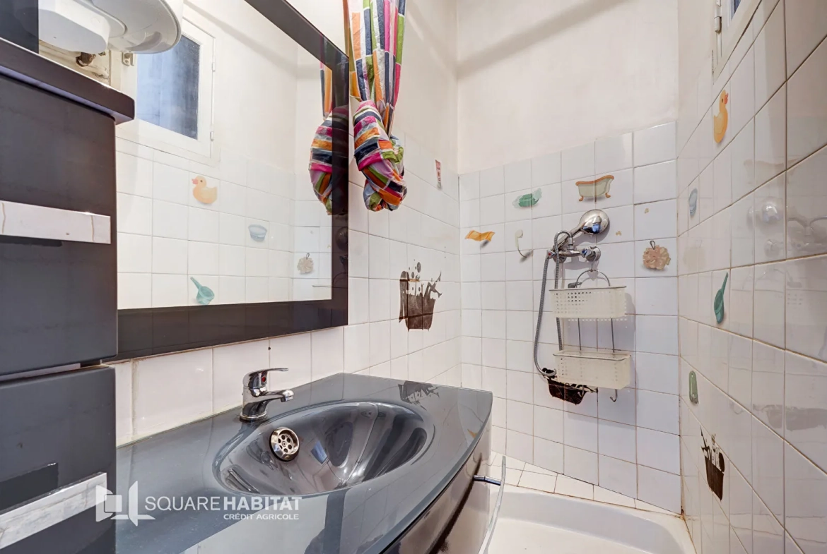 Appartement T2 Marseille avec vue imprenable dans le quartier des Chutes-Lavie 