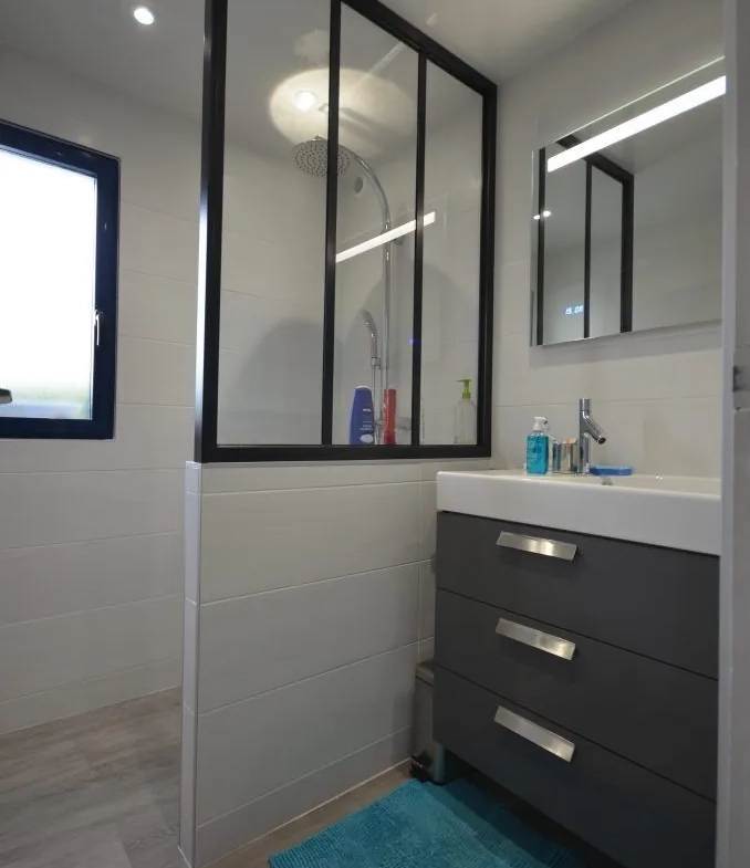 Pavillon moderne 3 chambres à Saint-Ouen-du-Breuil avec terrain de 850 m², conforme RE 2020 