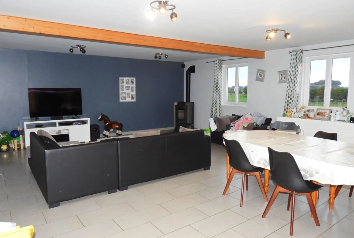 Longère à la campagne à proximité de Fécamp et Goderville, 150m² rénovés, terrain 2256m² 