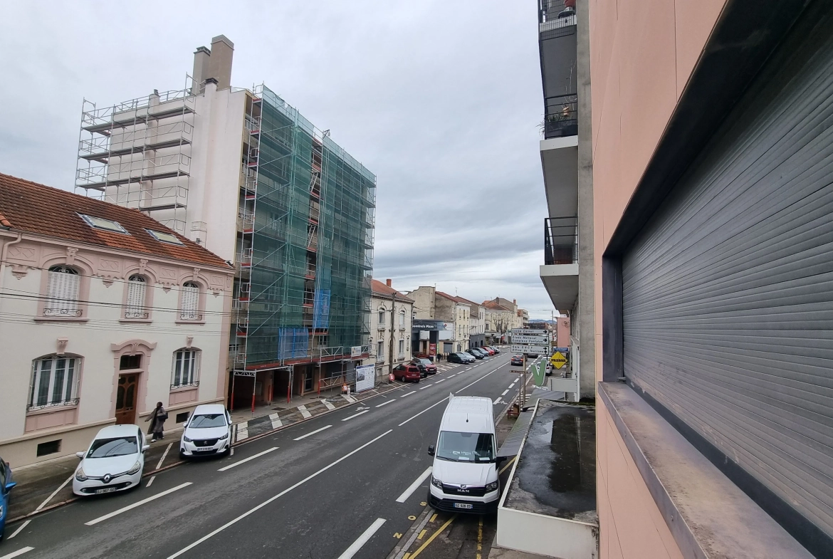 Appartement 4 pièces à Roanne, 83m2, centre-ville, garage, 138 000€ 