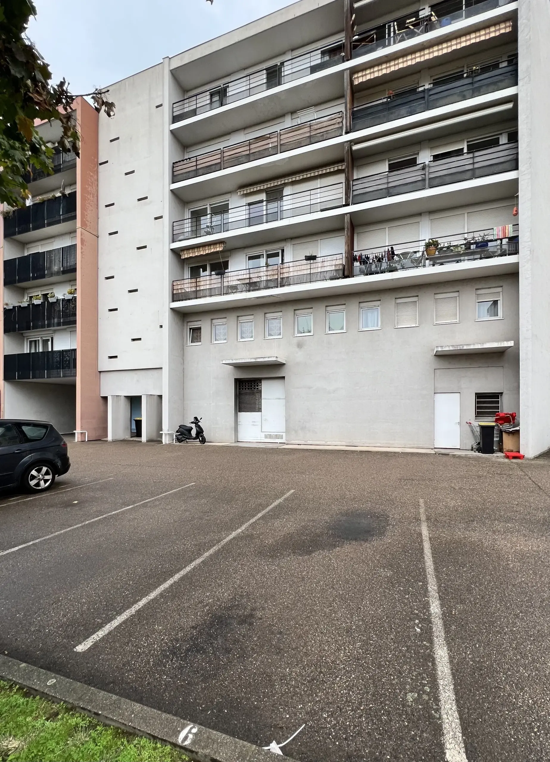 Appartement 4 pièces à Roanne, 83m2, centre-ville, garage, 138 000€ 