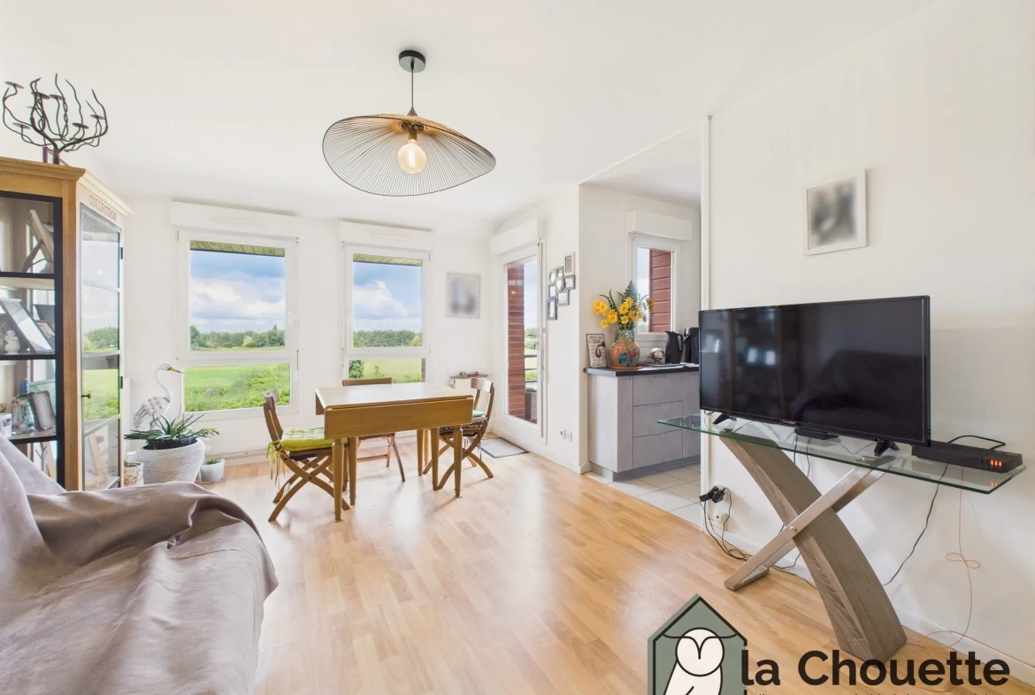 Studio en vente à Frelinghien avec balcon, parking privé et cave 