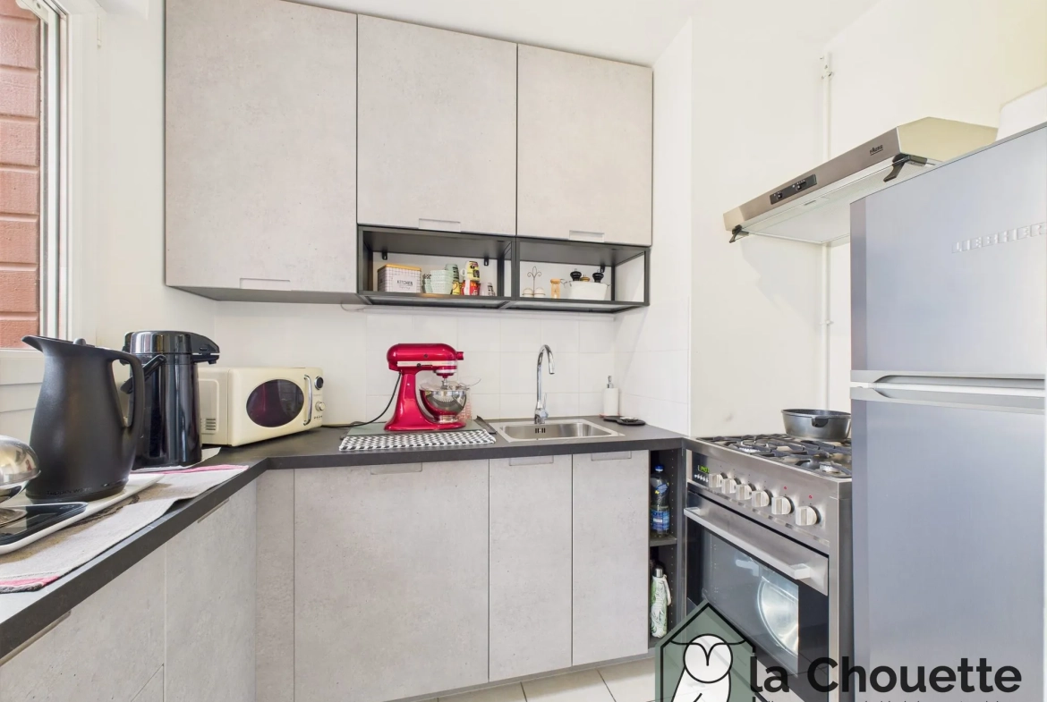 Studio en vente à Frelinghien avec balcon, parking privé et cave 