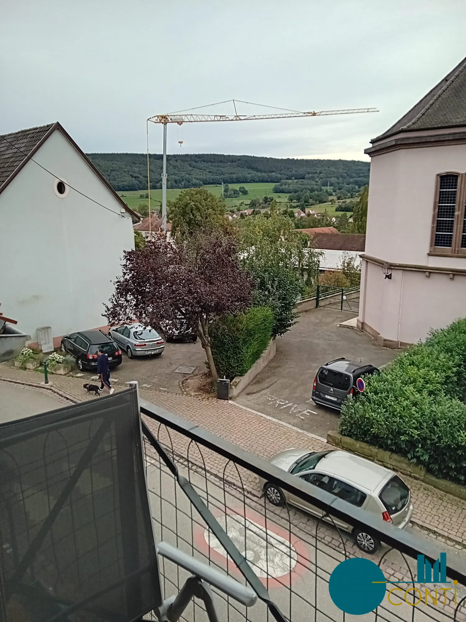 Spacieux F2 rénové à Wasselonne avec balcon, opportunité d'investissement 