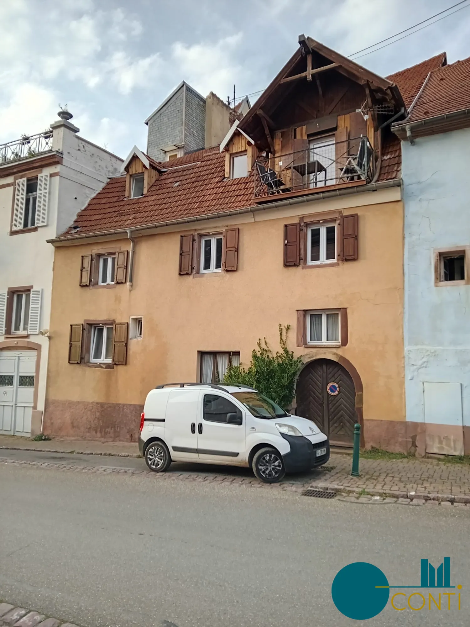 Spacieux F2 rénové à Wasselonne avec balcon, opportunité d'investissement 