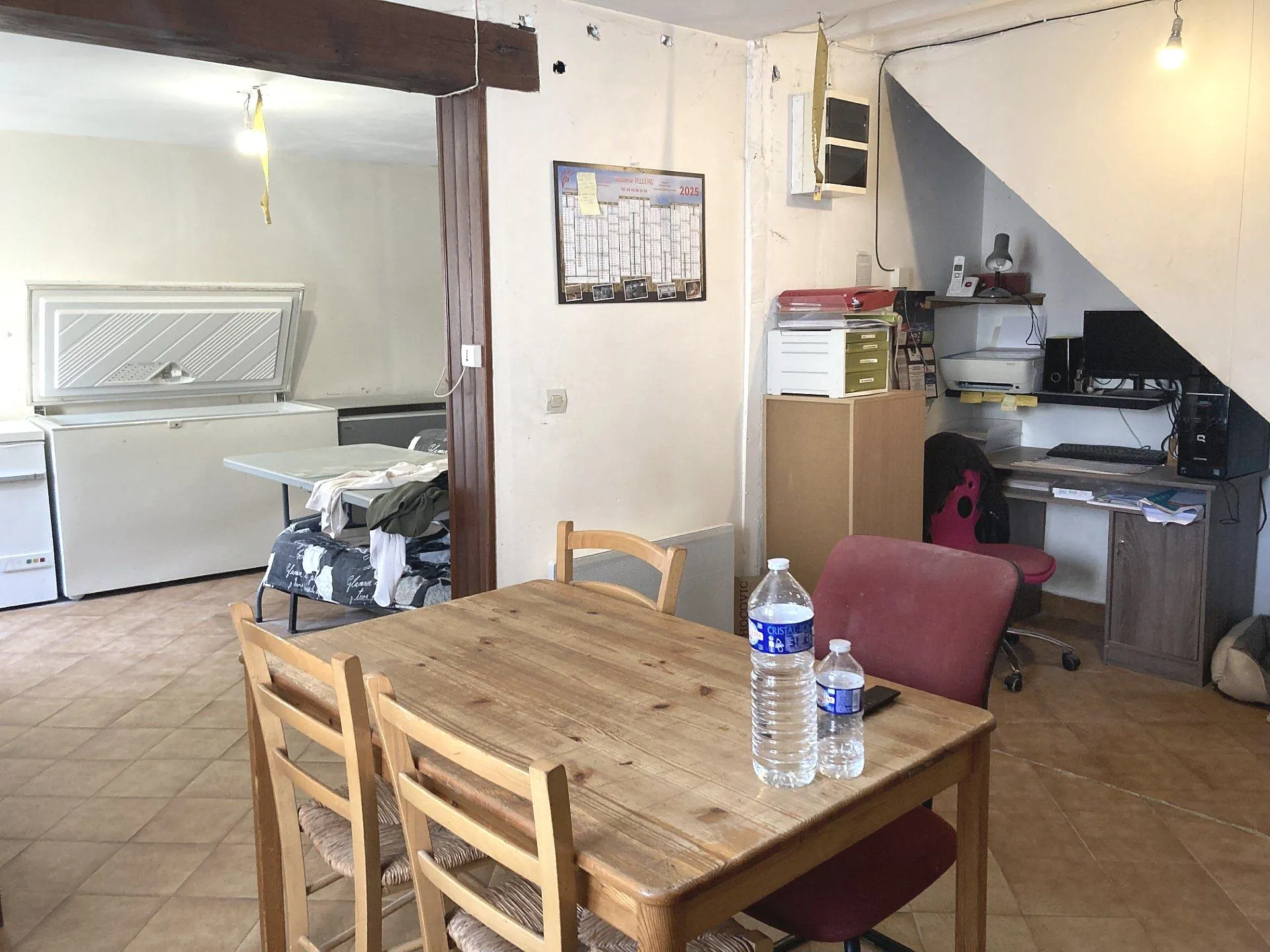 Immeuble à rénover au centre de Louplande avec fort potentiel d'investissement 