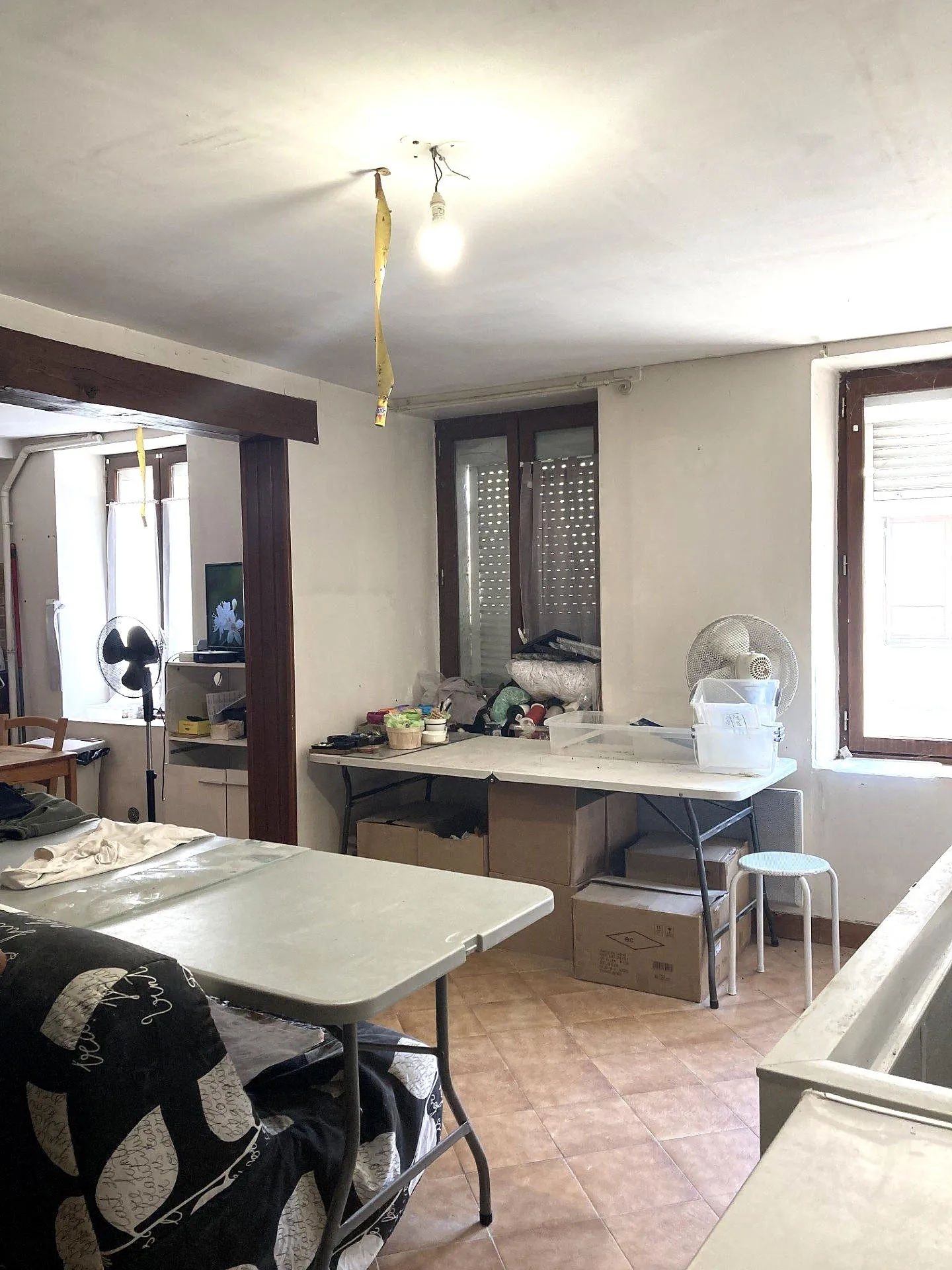 Immeuble à rénover au centre de Louplande avec fort potentiel d'investissement 
