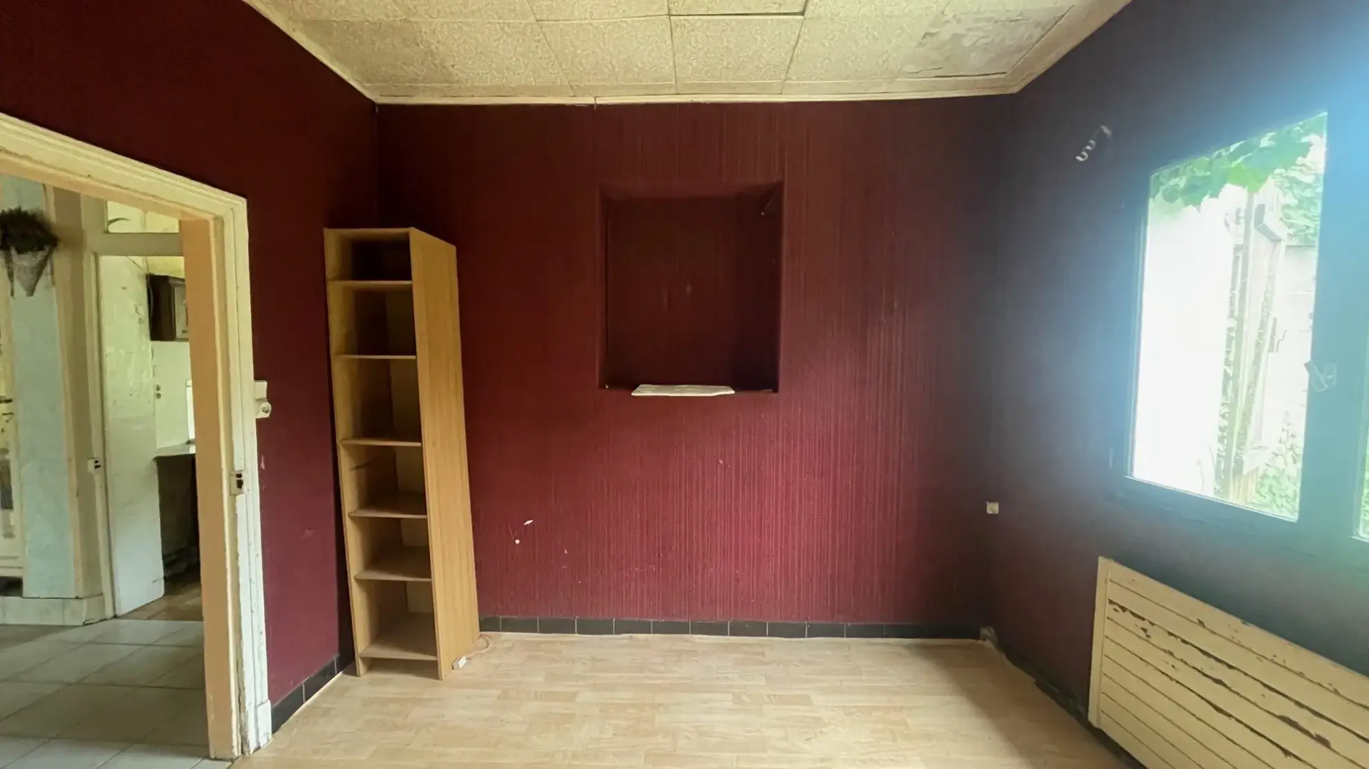 Maison à vendre avec partie commerciale et habitation à Voyennes 