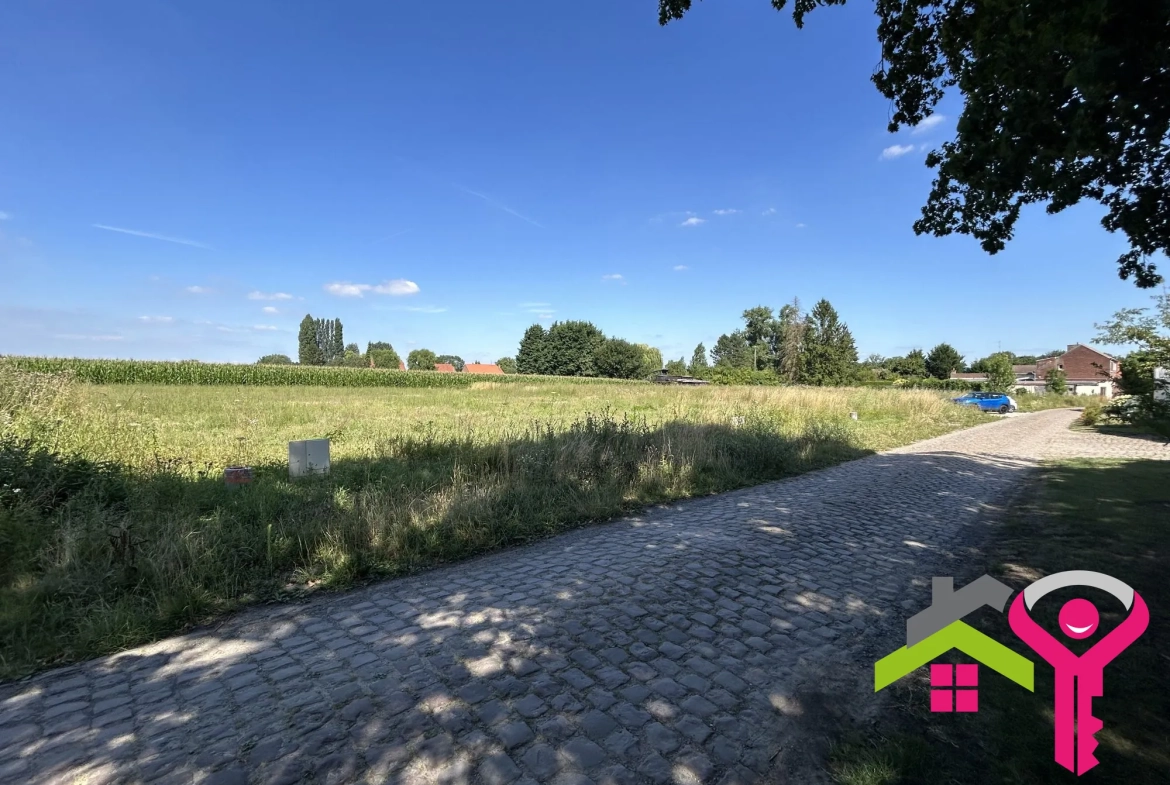 Terrain constructible à Avesnes-le-Sec - 1000 m², vue champ, secteur tranquille 