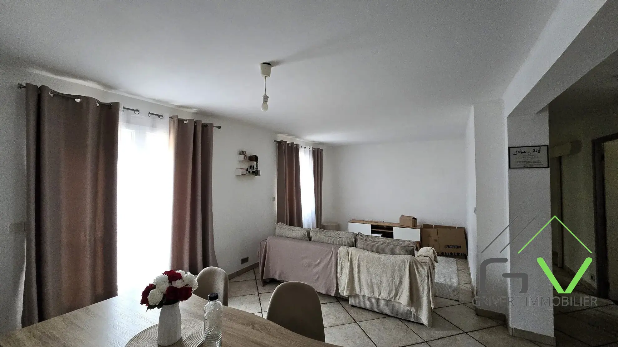 Appartement T3 lumineux de 60 m² aux Oliviers à Nîmes avec balcon et stationnement 