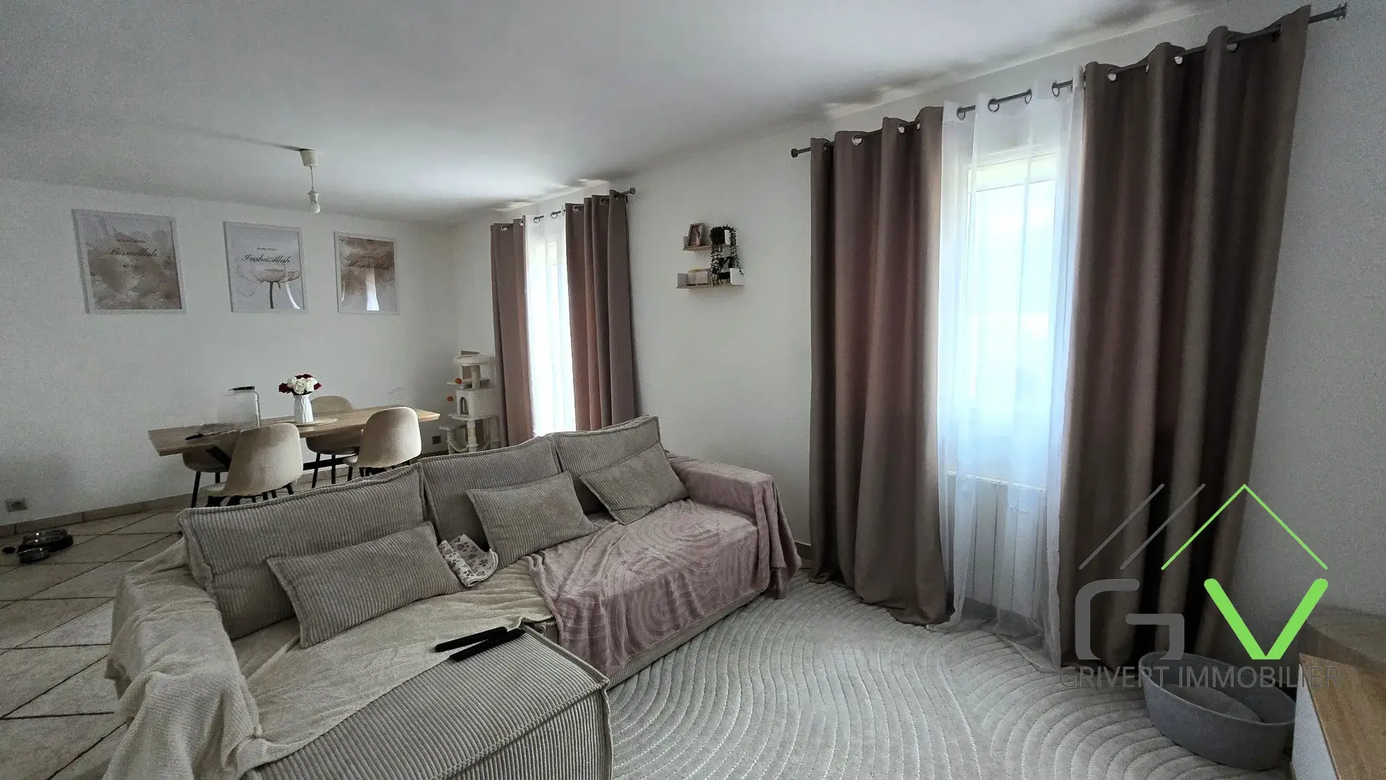 Appartement T3 lumineux de 60 m² aux Oliviers à Nîmes avec balcon et stationnement 