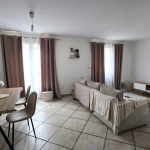 Appartement T3 lumineux de 60 m² aux Oliviers à Nîmes avec balcon et stationnement